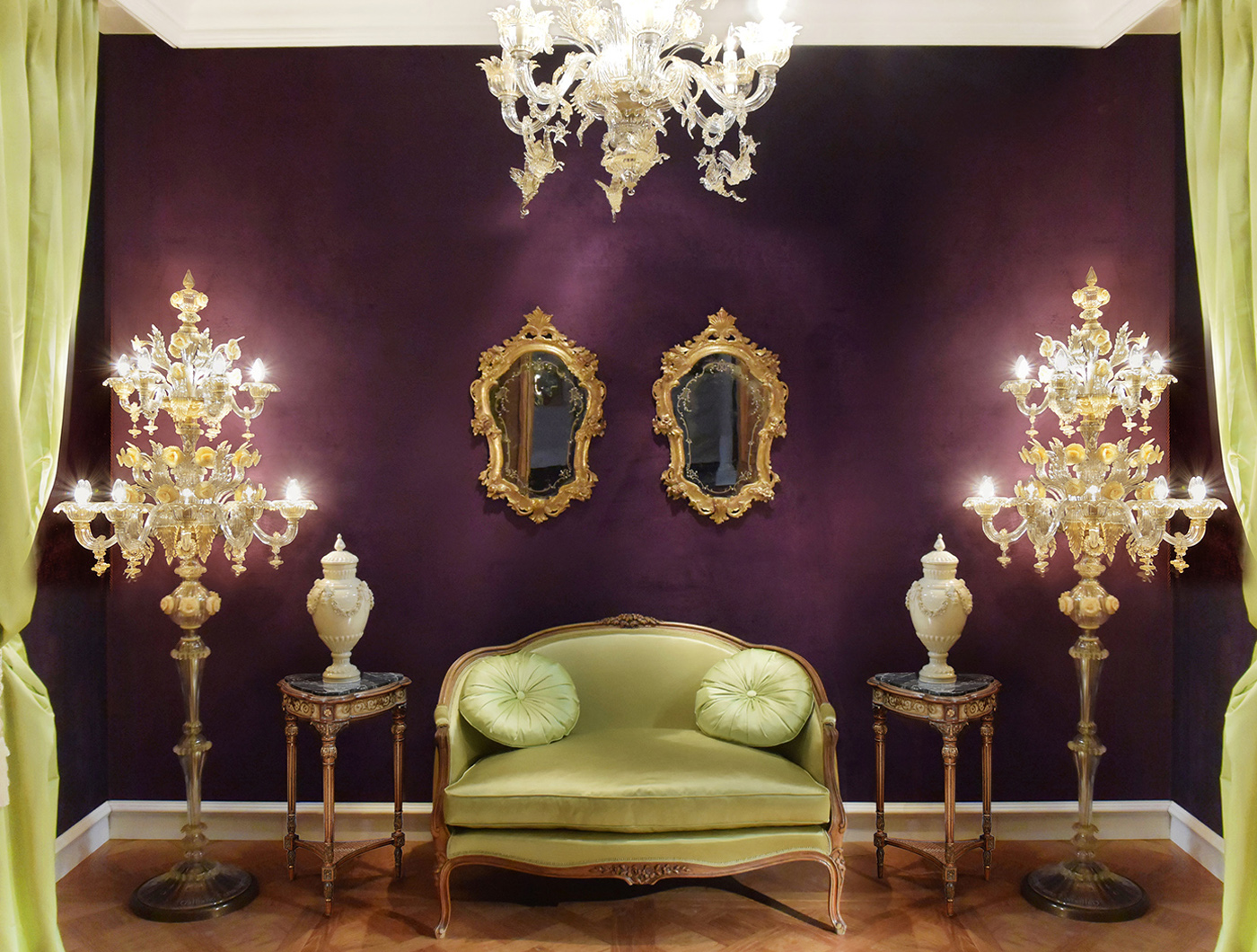 Louis XV sofa, Louis XVI table, venetian gilt mirror, Murano floor lamp, Murano chandeliere | P.& G. Cugini Lanzani
